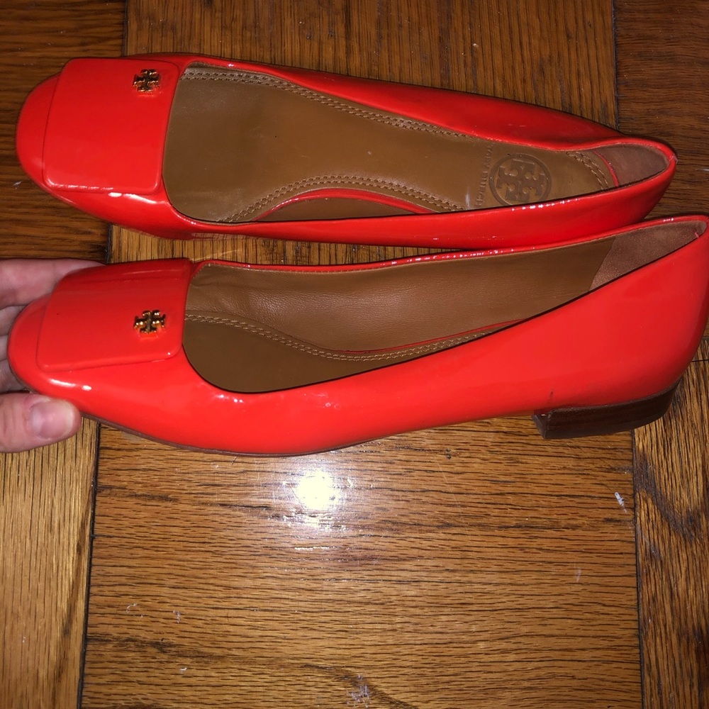 Never worn Tory Burch authentic flats